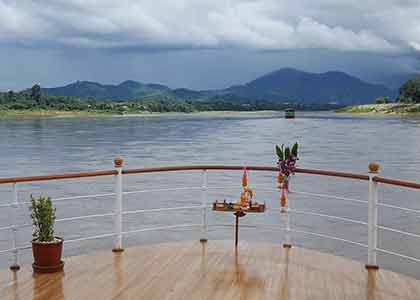 Pandaw - First Tour Operator to sail on The Mekong into China