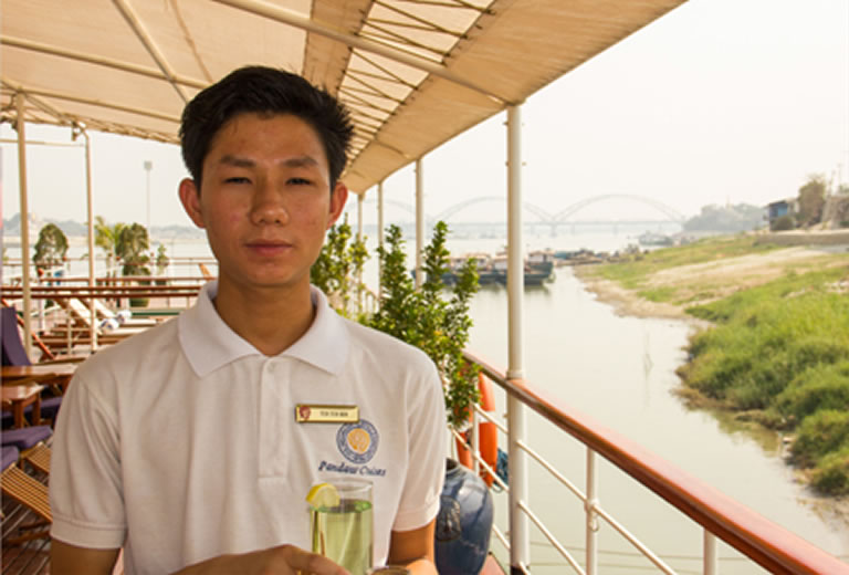 Friendly Pandaw staff