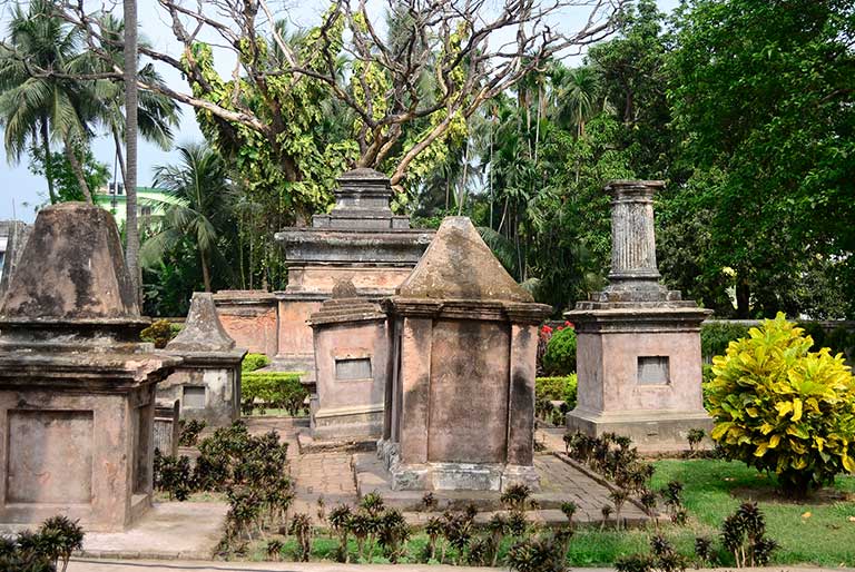 The Dutch Cemetery of Chinsurah