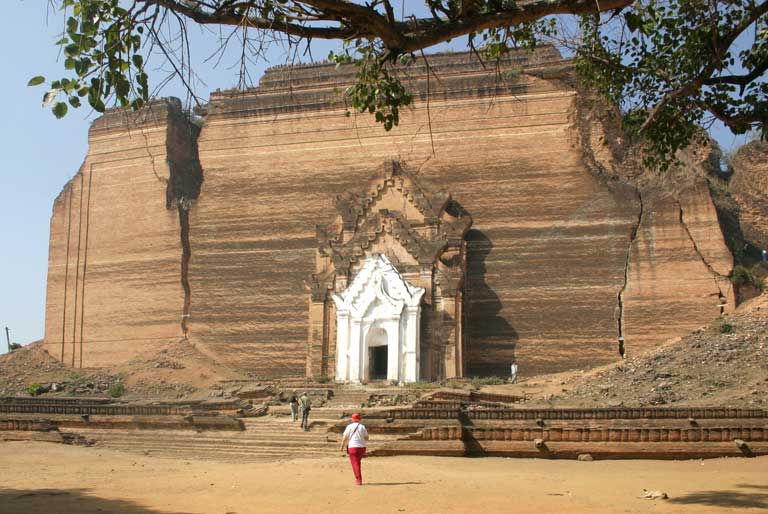 The Mingun Pahtodawgyi the biggest pile of bricks in the world