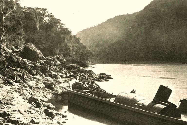 Wreck of King of Burma’s steamer in the 2nd defile.