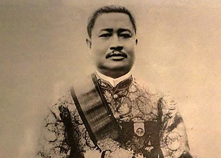 King, Sisavang Vong