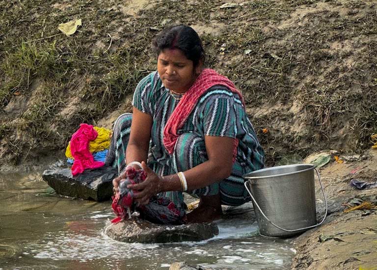 Scenes along the Ganges River 2