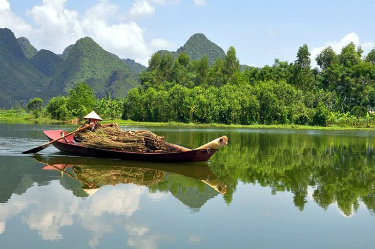 Cruising The Mekong