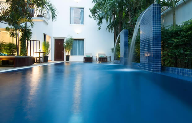 La Rose Suites